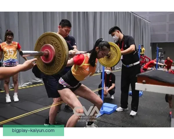 Osimhen独创训练方法推动足球运动员体能与技巧全方位提升