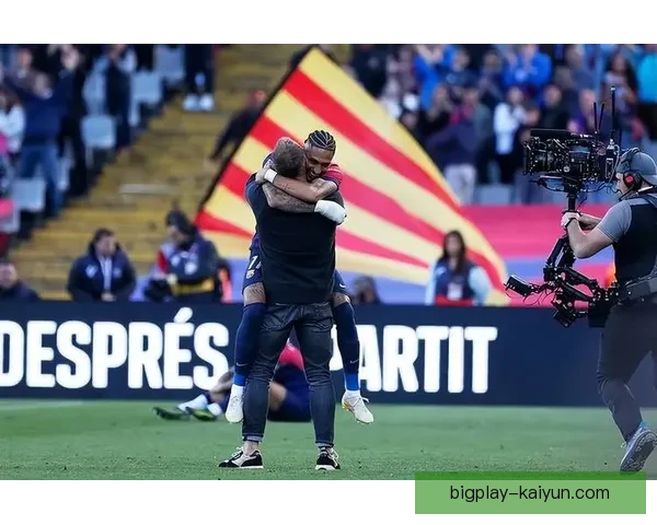 拉菲尼亚防守贡献数据持续提升，成为球队后防中不可或缺的一员